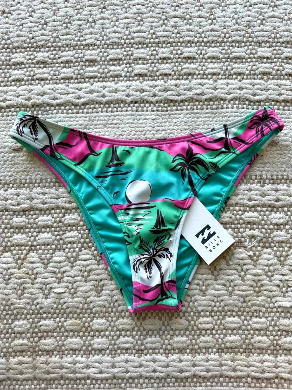🔥🔥BILLABONG - UNRELEASED SUNSET SHORE HIKE BIKINI BOTTOMS🔥🔥